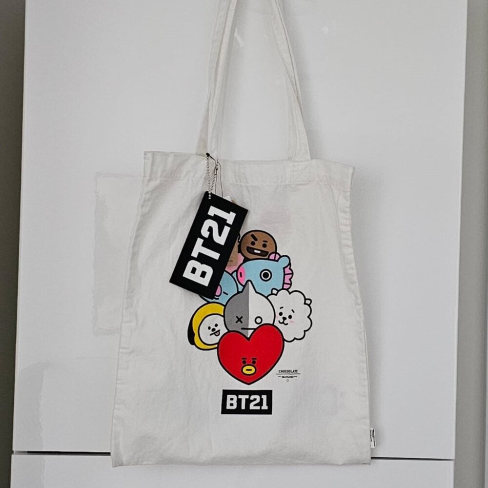 BT21 CHOCOOLATE Bag  NWT! 🆕🆕🆕